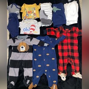 Here I have all sets and onesies in a bundle, that comes with everything in this